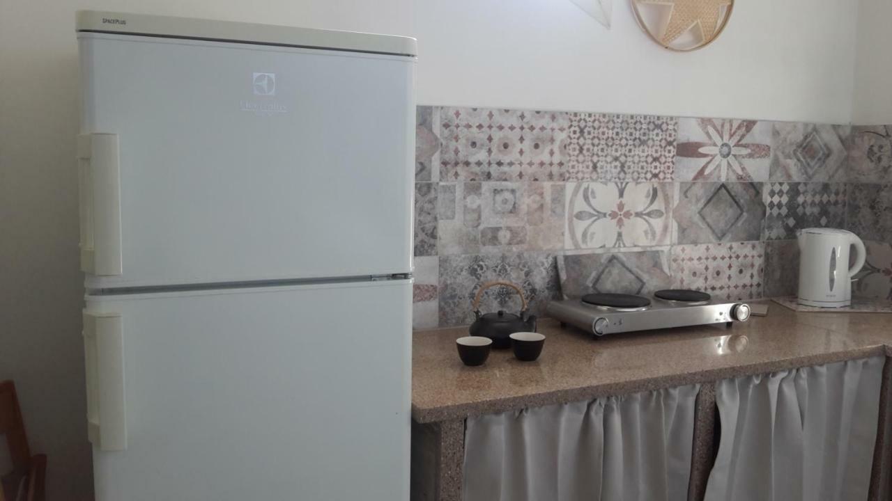 Casa vacanze "Lu Santu" Campi Salentina Esterno foto