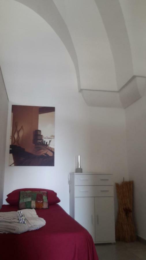 Casa vacanze "Lu Santu" Campi Salentina Esterno foto