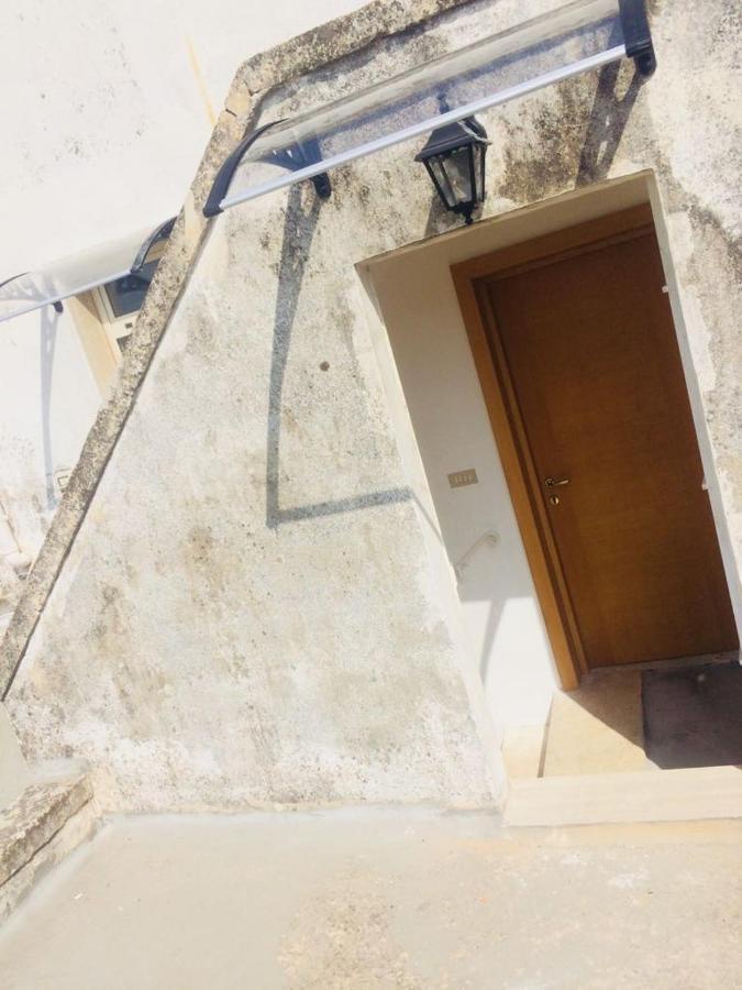Casa vacanze "Lu Santu" Campi Salentina Esterno foto